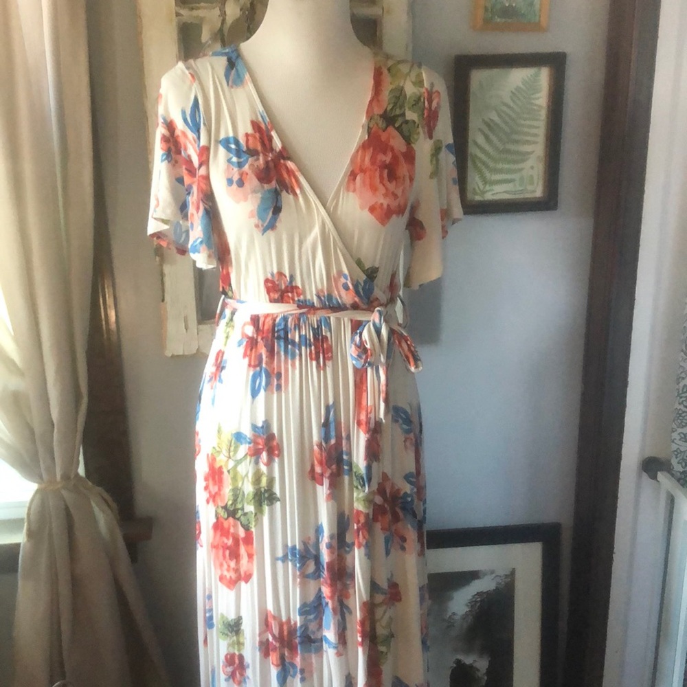 REBORN J, FLORAL WRAP DRESS